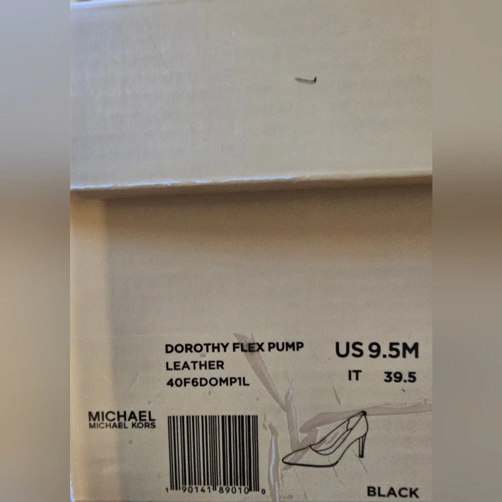 MICHAEL KORS DOROTHY FLEX PUMP BLACK LEATHER (9.5M) - Picture 8 of 8